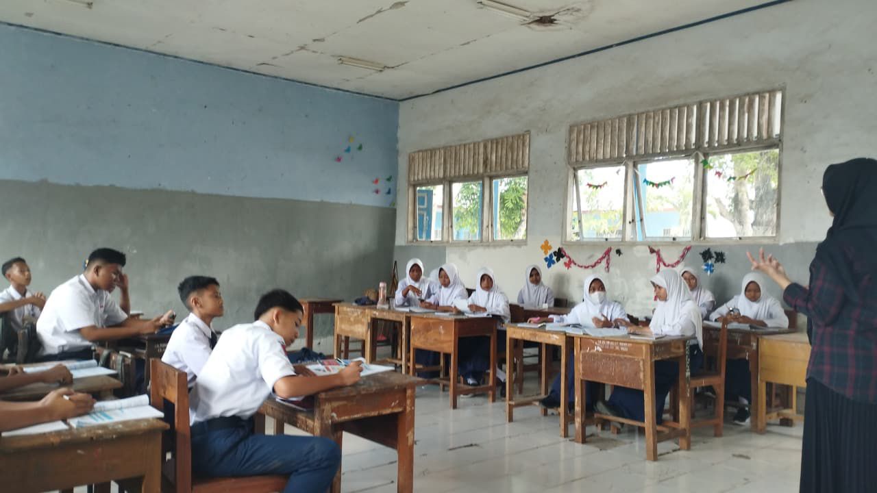 Sosialisasi Bimbel TIEC-ID di SMP Negeri 2 Mappakasunggu